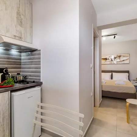 Mella Roa - Amar Apartment