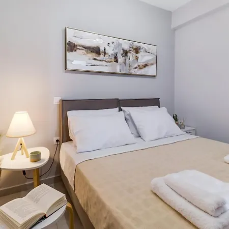 Mella Roa - Amar Apartment *