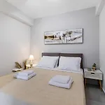 Mella Roa - Amar Apartman *