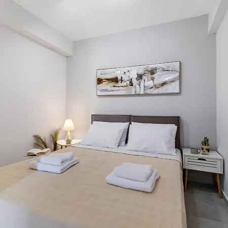 Mella Roa - Amar Apartment Nydri (Lefkada)