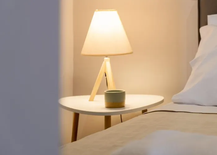 Mella Roa - Amar Apartment