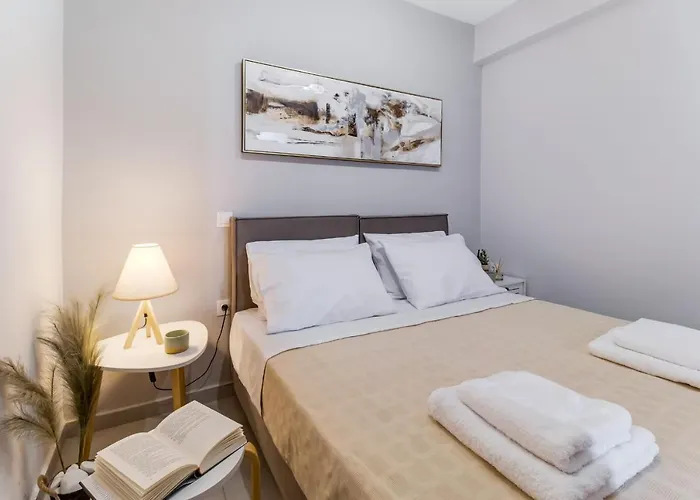 Mella Roa - Amar Apartment *